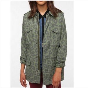 Urban Outfitters Green Leopard Print Military/Utility Style Jacket Size Small
